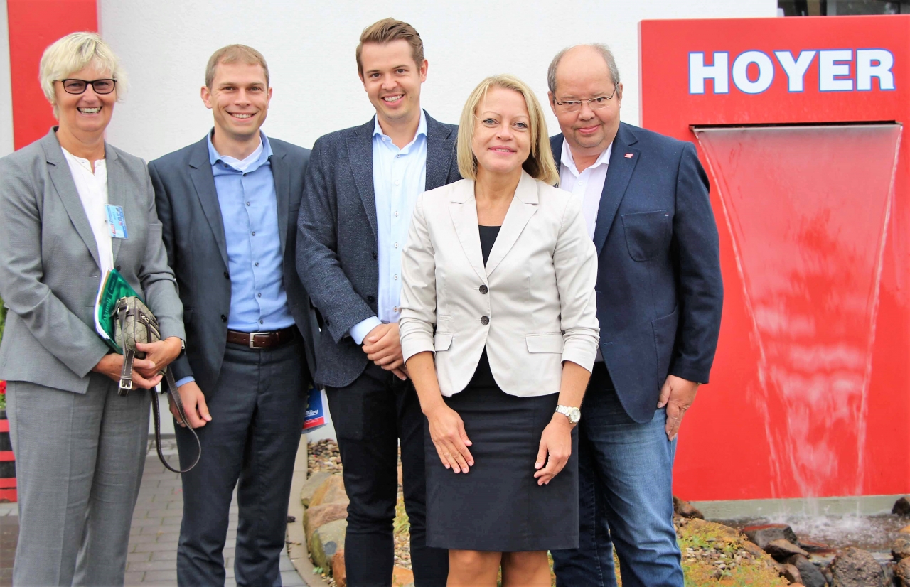 CDU-Abgeordnete besuchen Hoyer-Zentrale